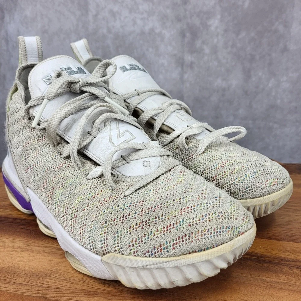 Nike Lebron 16 Buzz Lightyear Basketball Shoes Boys 6.5 White Sneakers AQ2465102 - Picture 2 of 15